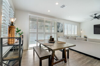3251 Crecida Way in Carlsbad, CA - Building Photo - Building Photo