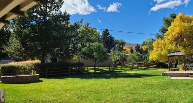 13990 Berry Rd, Unit Garden-Level Basement