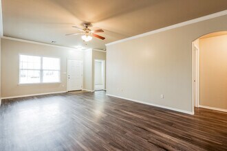 9612 Evie Dr in Moore, OK - Building Photo - Building Photo