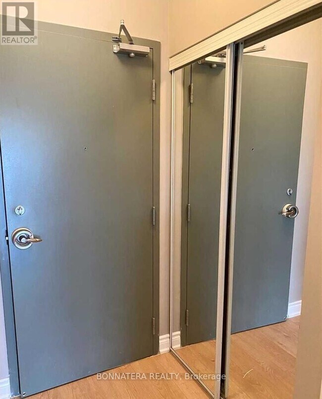 5150 Winston Churchill Blvd in Mississauga, ON - Building Photo - Building Photo