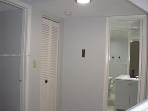 8129 SW 87th Terrace in Miami, FL - Building Photo - Building Photo