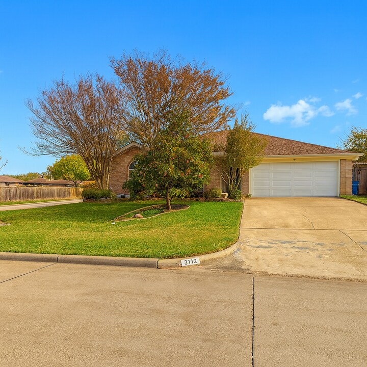 3112 Rustic Meadow Trail in Mansfield, TX - Building Photo