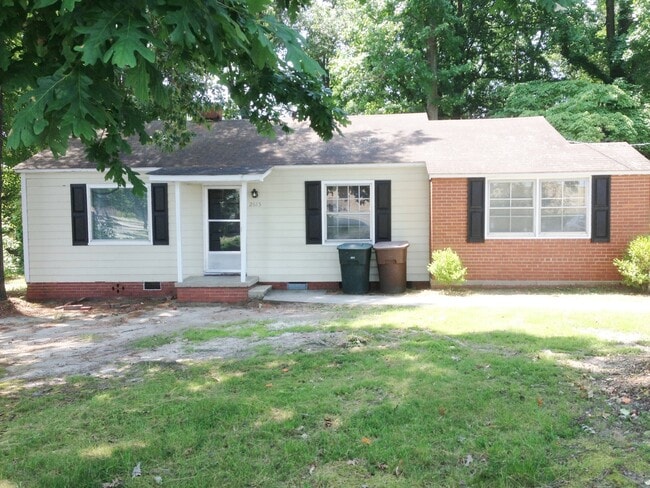 property at 2615 Vanstory St