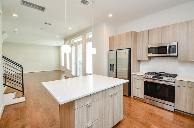 property at 5903 Val Verde St
