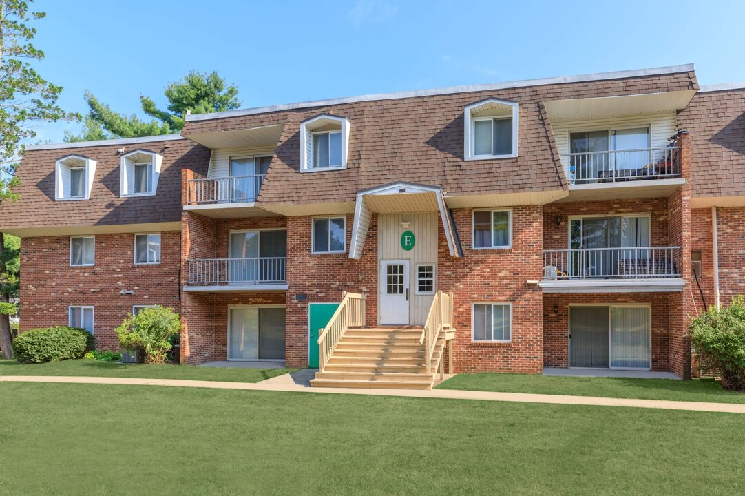 Dover Estates Apartments in Dover, DE - Building Photo