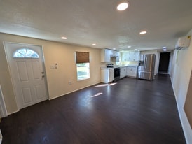 5072 SE 137th Pl in Summerfield, FL - Building Photo