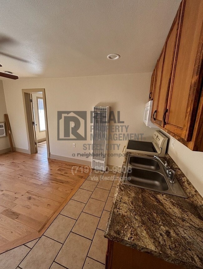 902 W 11th St in Pueblo, CO - Building Photo - Building Photo