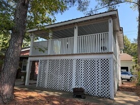 1310 Jefferson Ave in Oxford, MS - Building Photo