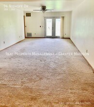 94 Niehoff Dr in Fall River, WI - Building Photo - Building Photo