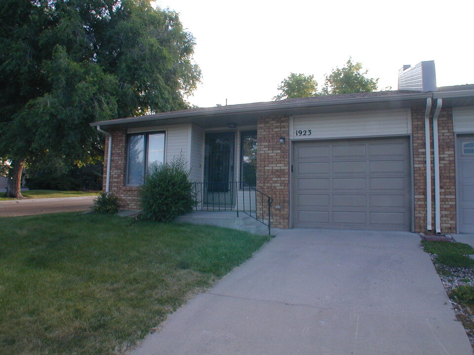 1923 Alexander Ave in Cheyenne, WY - Building Photo
