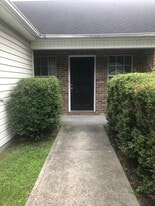 1811 Barberry Dr in Conway, SC - Building Photo