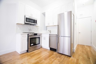 1063-1065 Bedford Ave in Brooklyn, NY - Building Photo - Interior Photo