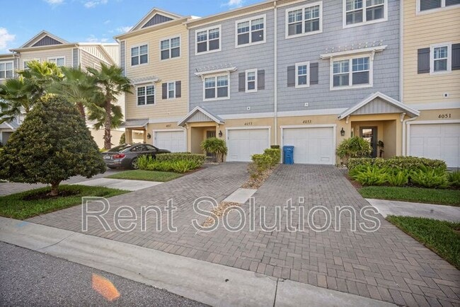 4055 Rocky Shores Dr in Tampa, FL - Building Photo - Building Photo