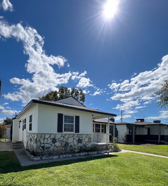 property at 1632 N Pepper St