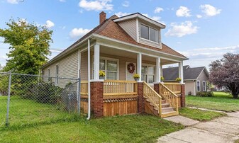 4472 French Rd in Detroit, MI - Building Photo