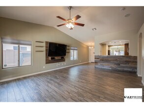 1633 E Beautiful Ln in Phoenix, AZ - Building Photo - Building Photo