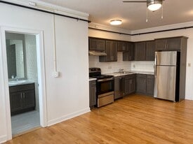 413 Main Ave, Unit 204 in Brookings, SD - Building Photo