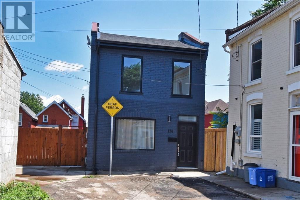 126 Evans St in Hamilton, ON - Building Photo