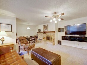 3607 Summit Bend in Austin, TX - Building Photo - Building Photo