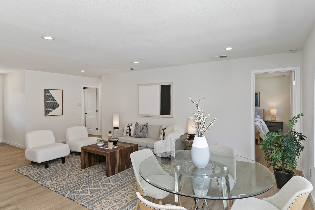 416 Gail Dr in Vista, CA - Building Photo