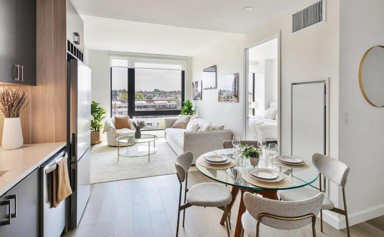 64 Box St in Brooklyn, NY - Building Photo