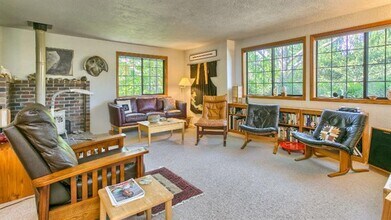 791 Faith Ave in Ashland, OR - Building Photo - Building Photo