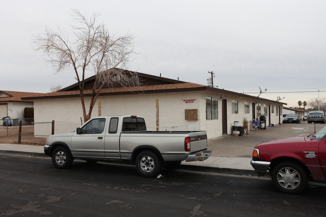 1916 Allen Ln in Las Vegas, NV - Building Photo