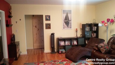 128 Lake Shore Rd in Boston, MA - Foto de edificio - Building Photo