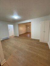 311 S 10th St in Leavenworth, KS - Building Photo - Building Photo