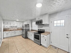 1244 Calhoun Ave in East Point, GA - Building Photo - Building Photo