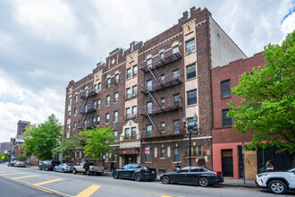 The Madrid in Jersey City, NJ - Building Photo - Building Photo