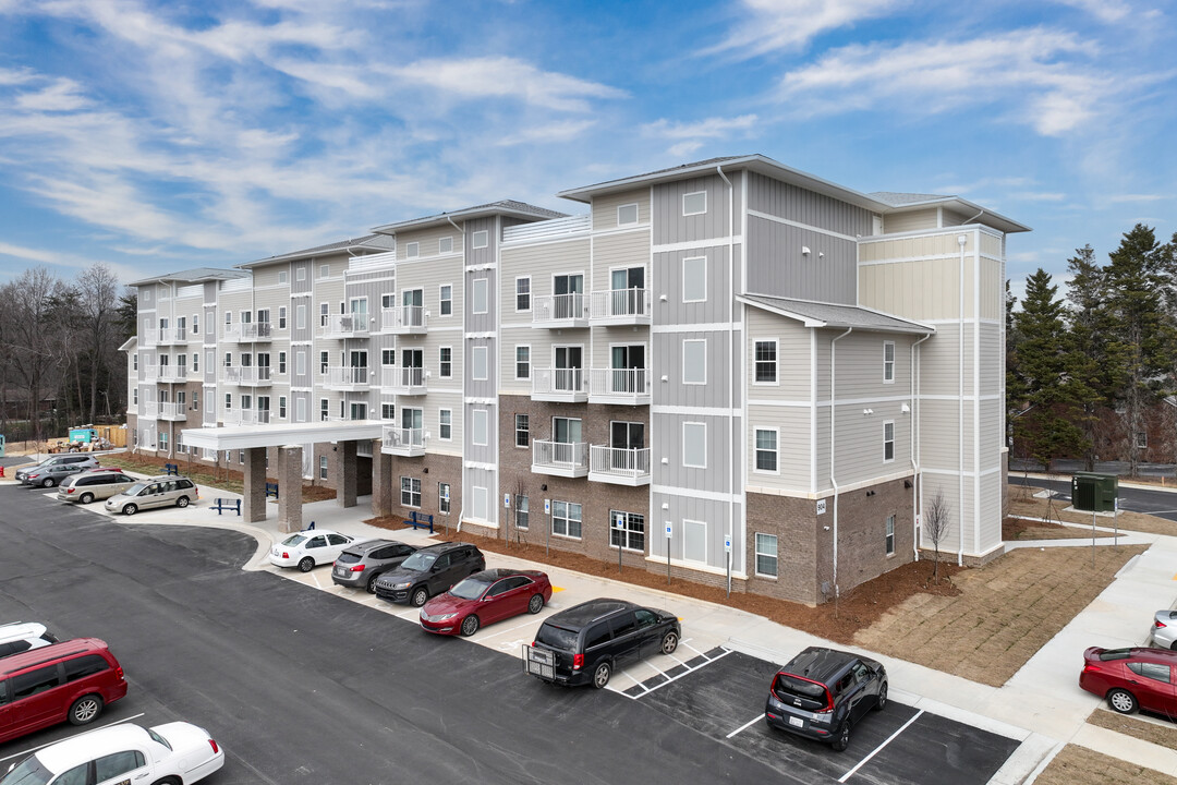 Georgetown Senior Apartments in Kernersville, NC - Building Photo