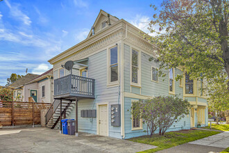 1030 Lincoln Ave in Alameda, CA - Building Photo - Building Photo