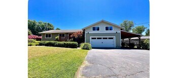5358 King Rd in Loomis, CA - Building Photo
