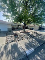 2240 Cambridge Dr in Fairfield, CA - Building Photo