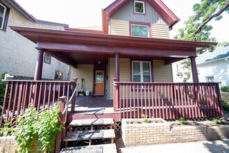 918 E 17th St in Minneapolis, MN - Building Photo - Building Photo
