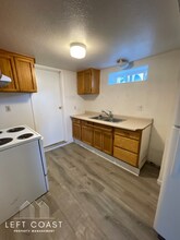 443 SW 7th St in Newport, OR - Building Photo - Building Photo