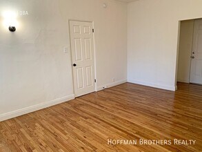 652 S Dunsmuir Ave in Los Angeles, CA - Building Photo - Building Photo