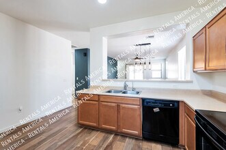 3323 S Lakeside Ridge Loop in Tucson, AZ - Building Photo - Building Photo