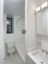 140 E 46th St in New York, NY - Building Photo - Building Photo