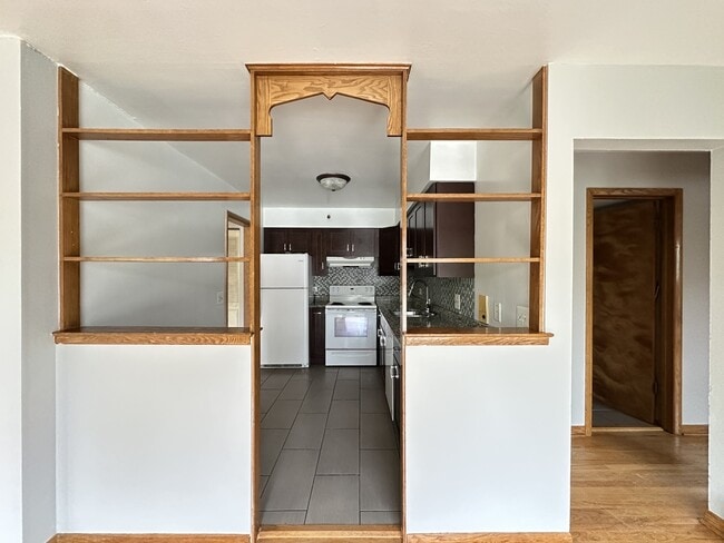 1026 S River Rd in Des Plaines, IL - Foto de edificio - Building Photo