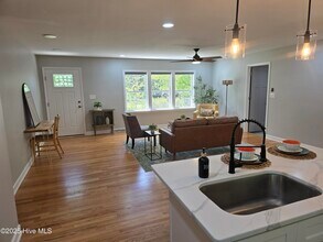 4011 Garrett Rd in Durham, NC - Building Photo - Building Photo