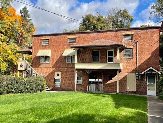 property at 318 Quarry St