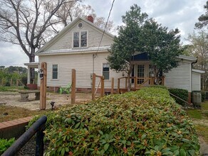 599 Federal Rd in Benson, NC - Building Photo - Building Photo