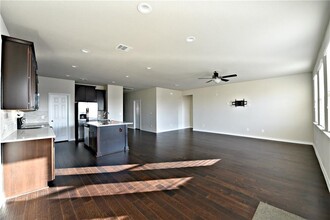 517 Whitney Trail in Leander, TX - Building Photo - Building Photo