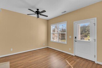 69 Thornbury Dr in Rocky Point, NC - Building Photo - Building Photo