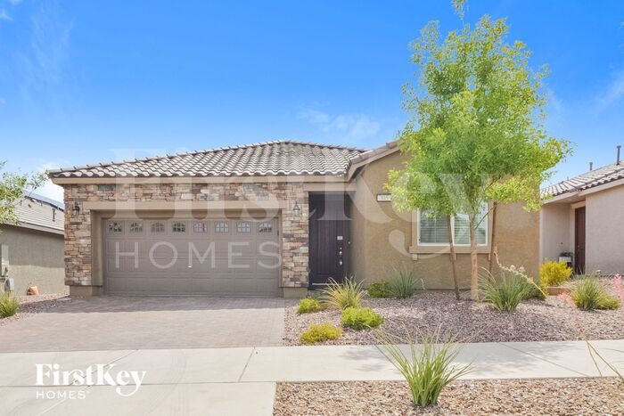 305 Cadence Vista Dr in Henderson, NV - Building Photo