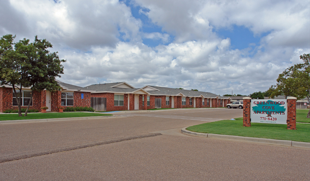 Greenwood in Lubbock, TX - Building Photo