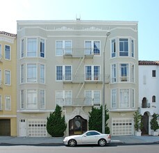 Pierce Apartments in San Francisco, CA - Building Photo - Building Photo