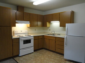 Greenleaf Apartments in Eagle Bend, MN - Building Photo - Building Photo